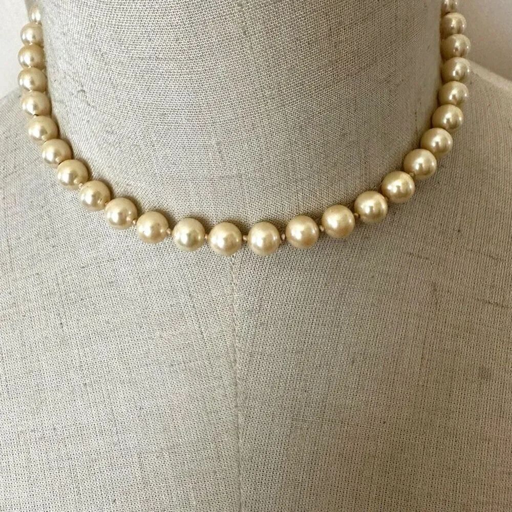 Marvella faux pearl necklace